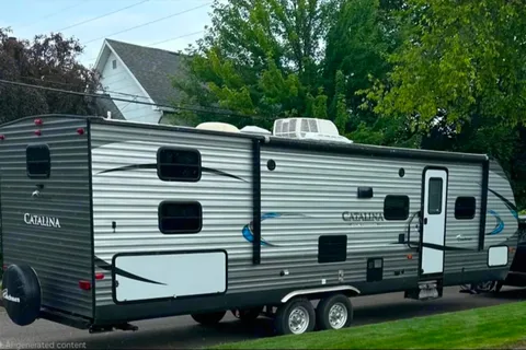 BIG Family Fun, Year Round Coachmen Catalina Legacy Edition Travel Trailer