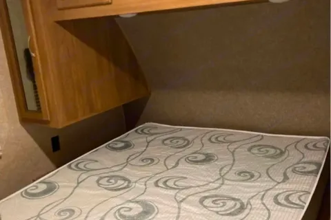 BIG Family Fun, Year Round Coachmen Catalina Legacy Edition Travel Trailer