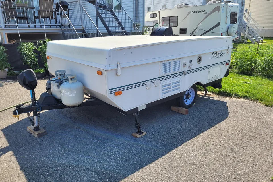 steph's Rockwood Freedom Tent Trailer