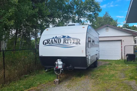 Amanda's Grand River 22ft grand river Travel Trailer