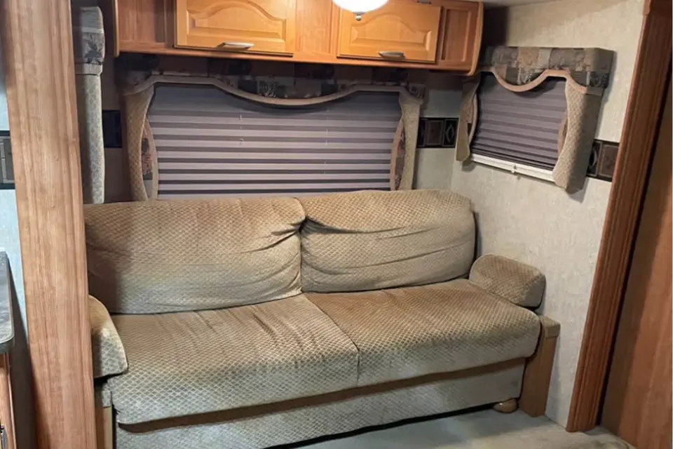 Super comfy 28 Ft Fleetwood Wilderness Travel Trailer