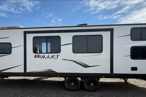 'Billie' 2023 Keystone RV Bullet Crossfire ACO2400