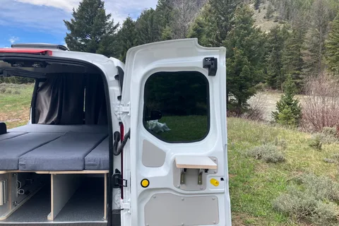 Bob's Contravans Campervan North America Edelweiss Campervan