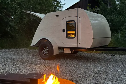 Chris's Ashton built White Micro Trailer