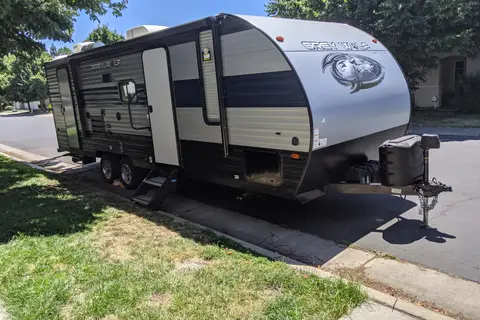 23 ft 1 Queen bed with Bunkbeds family friendly Travel Trailer, One Slide out