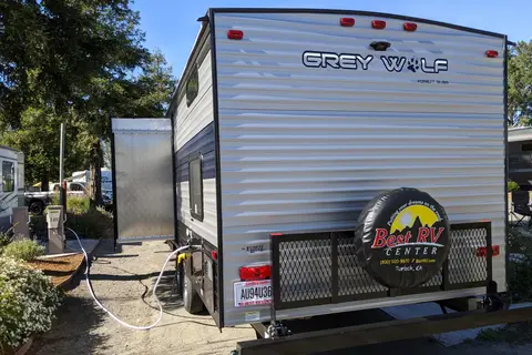 23 ft 1 Queen bed with Bunkbeds family friendly Travel Trailer, One Slide out