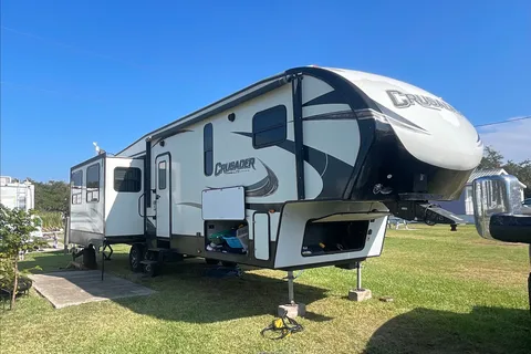 Kyle's Prime Time Crusader Lite Fifth Wheel