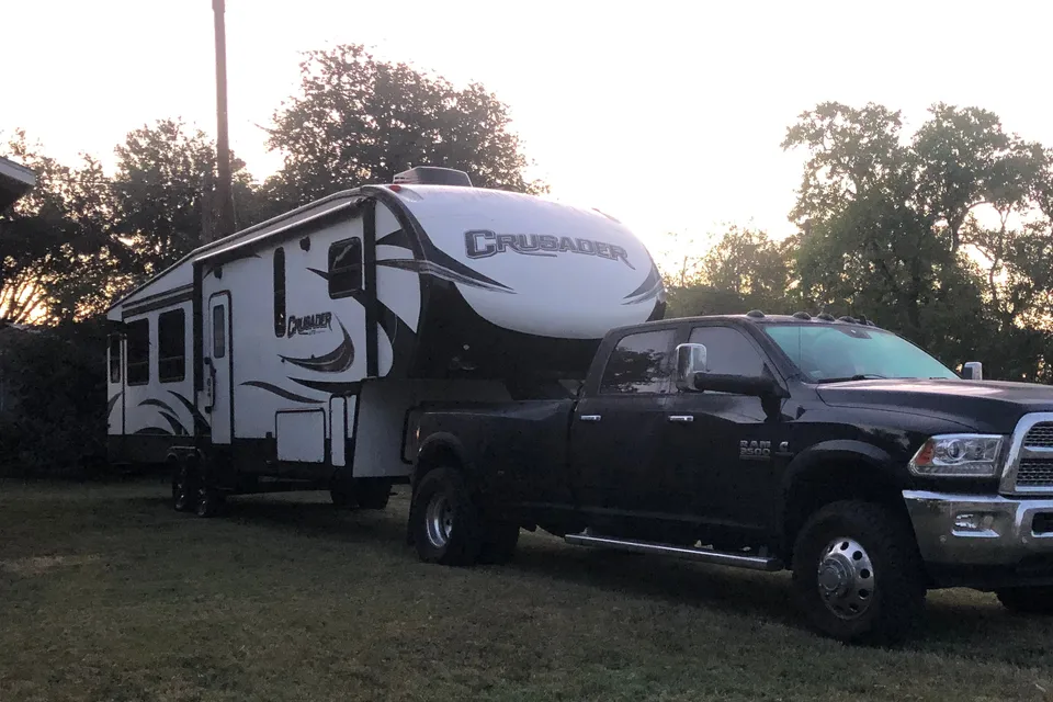 Kyle's Prime Time Crusader Lite Fifth Wheel