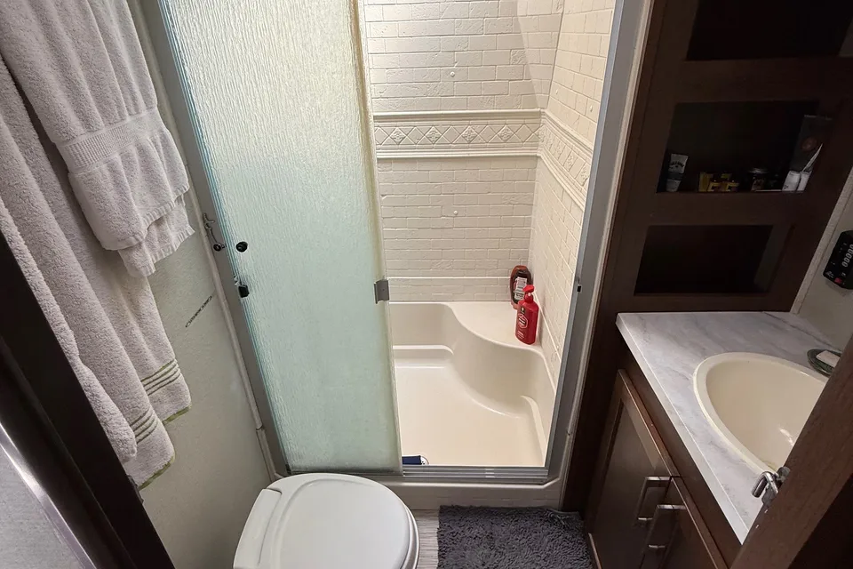 Kyle's Prime Time Crusader Lite Fifth Wheel