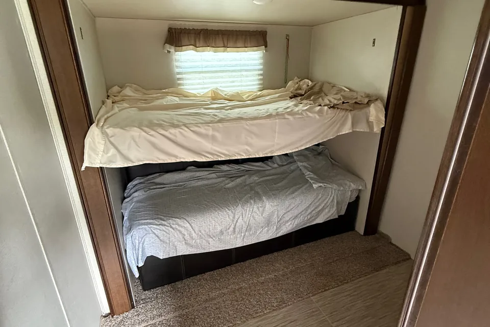 Kyle's Prime Time Crusader Lite Fifth Wheel