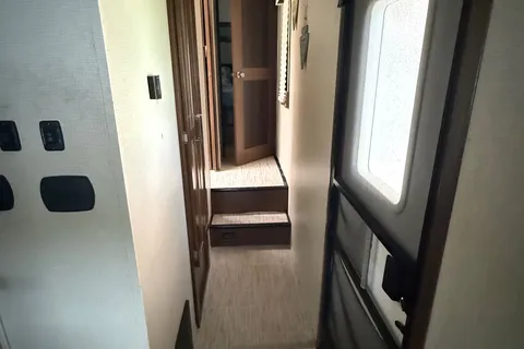 Cowboy Crusader Lite Fifth Wheel