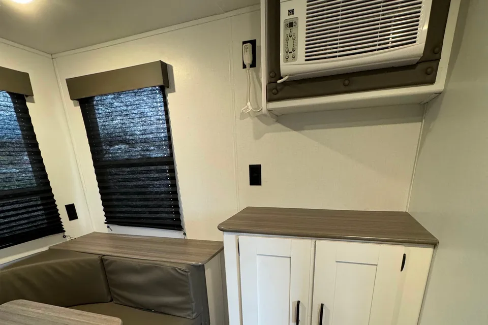 Viktoriya’s Hideout 2022 Travel Trailer