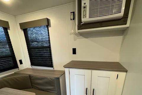 Viktoriya’s Hideout 2022 Travel Trailer