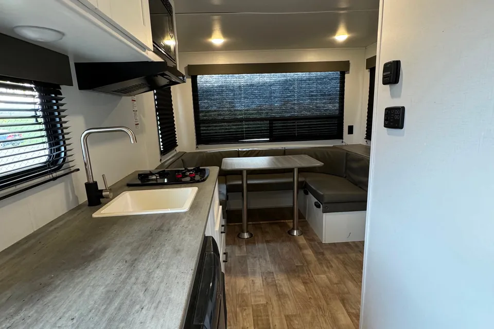 Viktoriya’s Hideout 2022 Travel Trailer