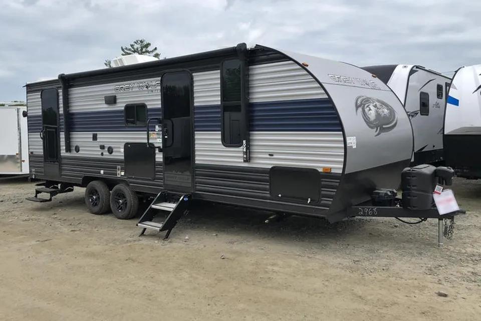Chillin' Cherokee Grey Wolf 2022 Trailer