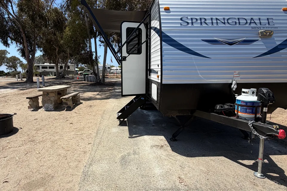 Keystone Springdale Mini 2010BH Travel Trailer