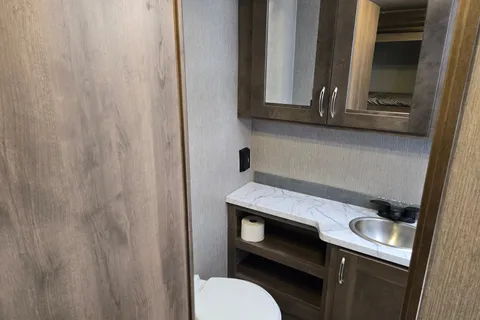 32' Bunkhouse | Bunks + Smart TVs | Pet/Smoke-Free