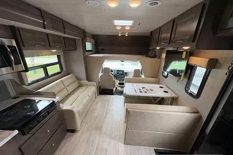 32' Bunkhouse | Bunks + Smart TVs | Pet/Smoke-Free