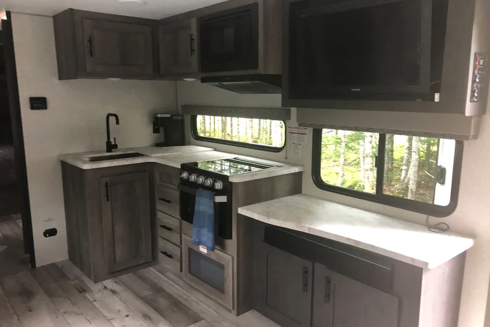KZ Sportsman 281BHSE Travel Trailer