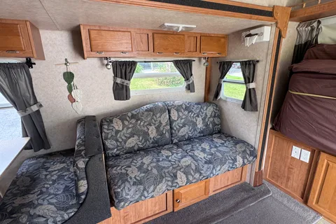 A & N - Forest River Rockford Roo Hybrid