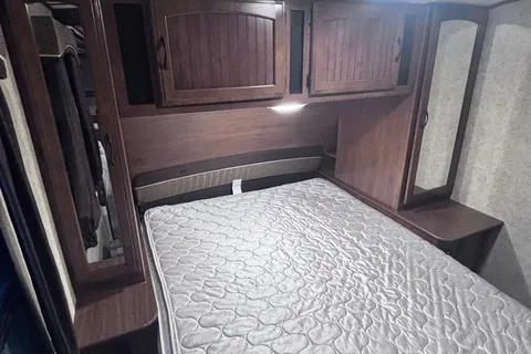 Jayco Whitehawk Travel Trailer