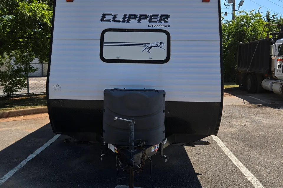 25ft. Forest River Coachmen Clipper Travel Trailer