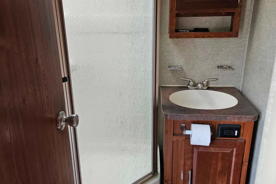 Steve 's Forest River Rockwood Signature Ultra lite Travel Trailer