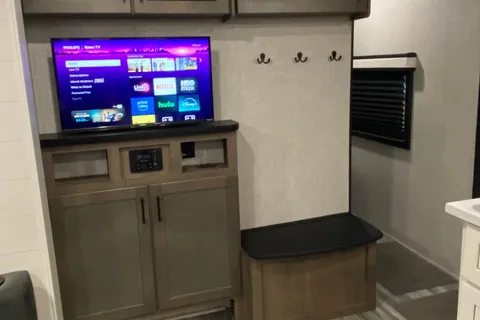 2025 Jayco Valet Bunkhouse | Sleeps 10 | Endless Hot Water | Delivery Only