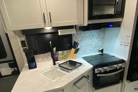 2025 Jayco Valet Bunkhouse | Sleeps 10 | Endless Hot Water | Delivery Only