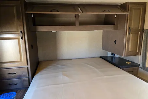 Fireside RV's 2019 Thor Motor Coach Majestic 28A - LMI1519