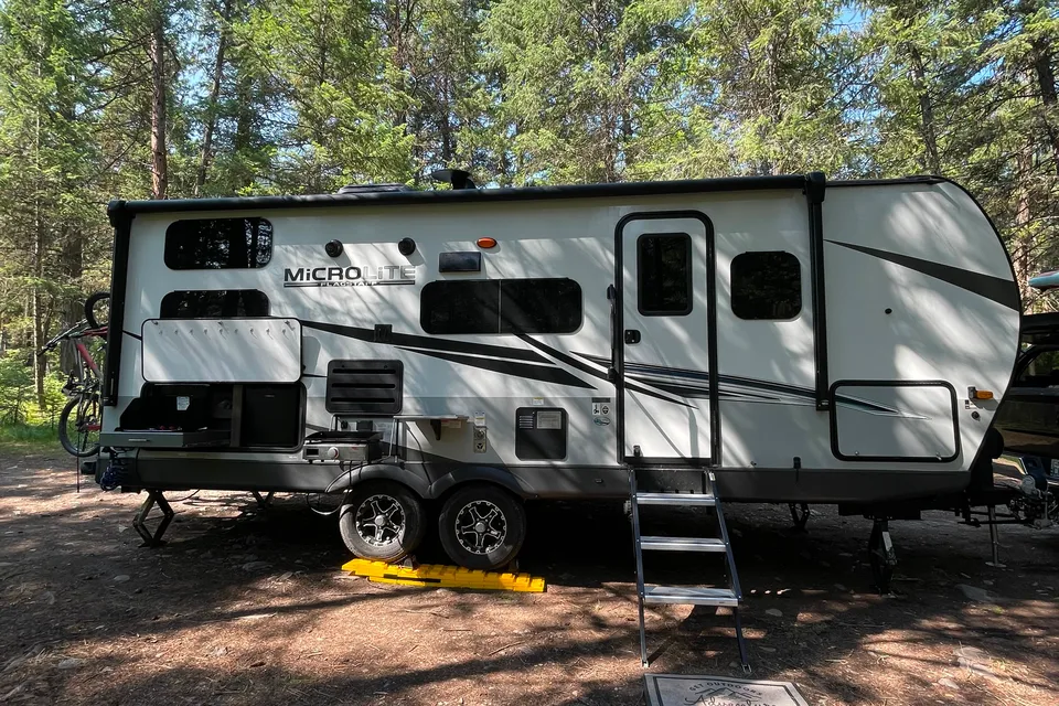 2022 Bunk House - Family Friendly & Fully Equipped Trailer w/ Generator & Bike Rack