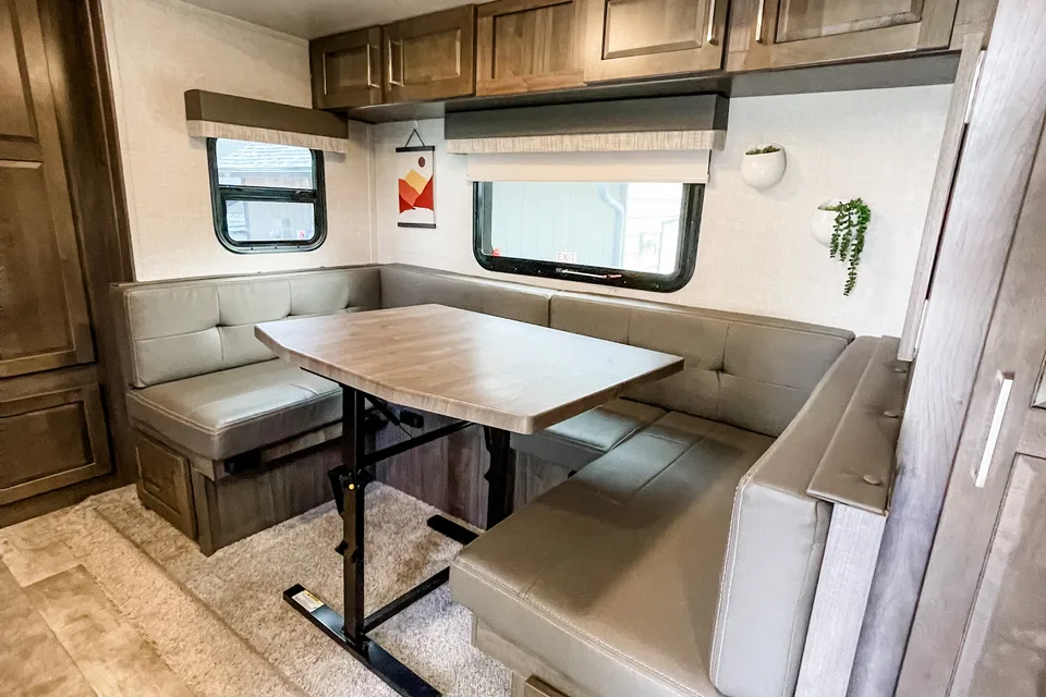 2022 Bunk House - Family Friendly & Fully Equipped Trailer w/ Generator & Bike Rack