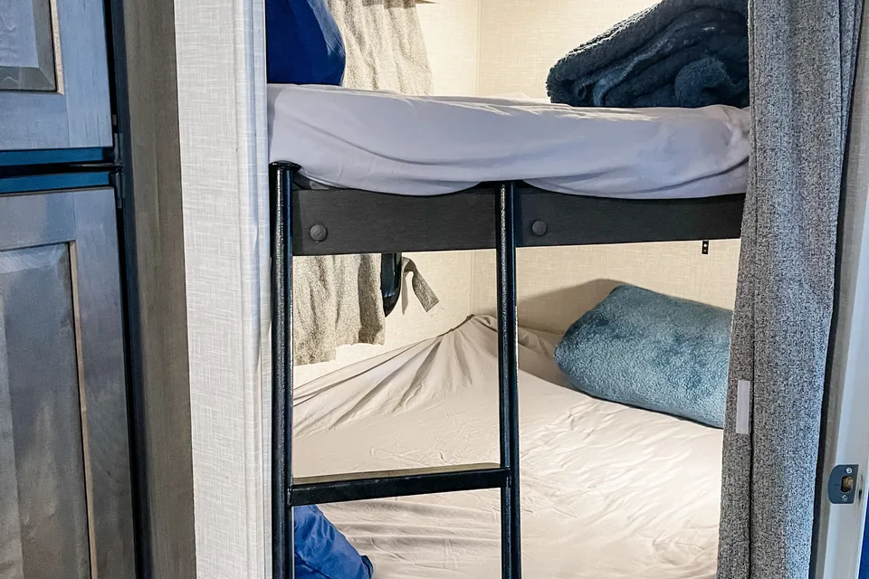 2022 Bunk House - Family Friendly & Fully Equipped Trailer w/ Generator & Bike Rack