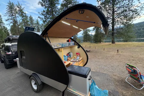 FEENIX the teardrop trailer