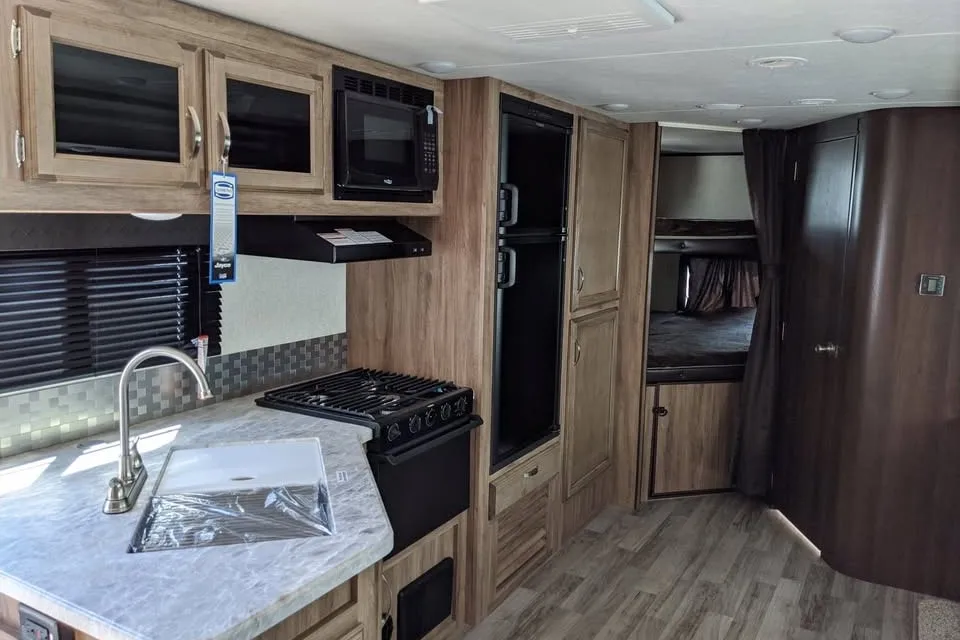 Memory Maker Jayco 27BH Travel Trailer