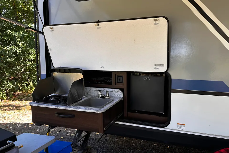 Memory Maker Jayco 27BH Travel Trailer