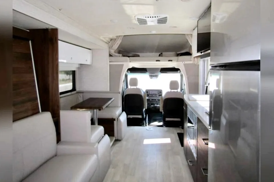 Betsie II Winnebago View Class C