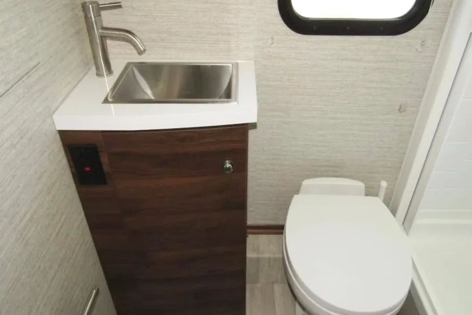 Betsie II Winnebago View Class C