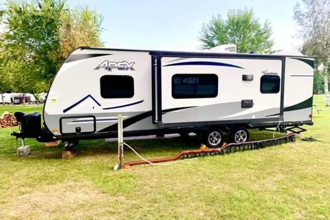 Coachmen Apex RBK 251 Roulotte