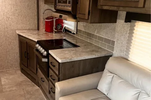 Coachmen Apex RBK 251 Roulotte