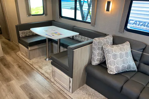 “Dahlilah” - Coachmen Catalina Legacy 303QBCK Travel Trailer