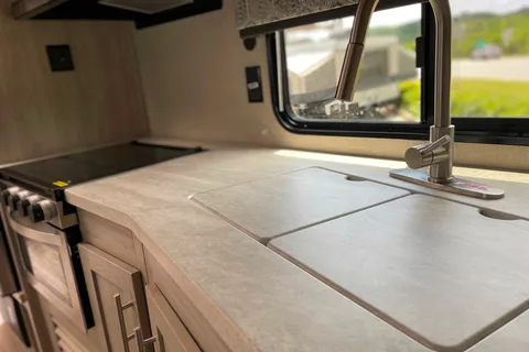 “Dahlilah” - Coachmen Catalina Legacy 303QBCK Travel Trailer
