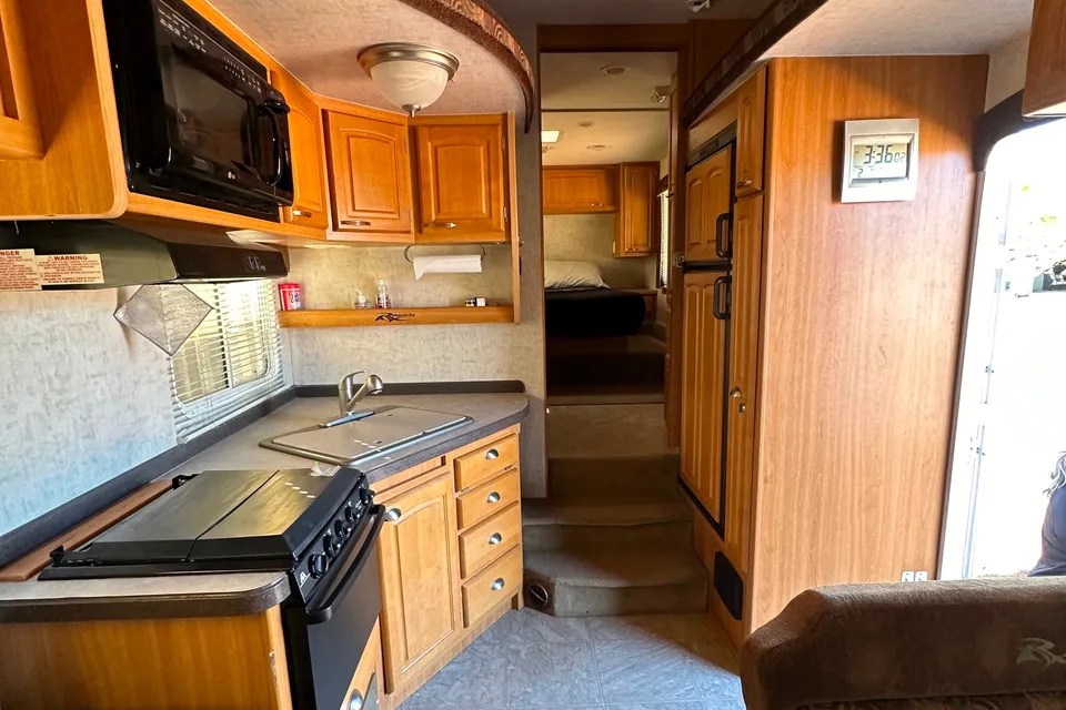 Matthew's Ragen Falcon 3005 Fifth Wheel