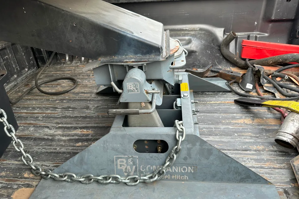 Matthew's Ragen Falcon 3005 Fifth Wheel