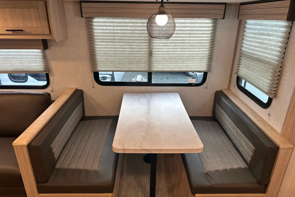 GM's Cruiser RV Shadow Cruiser 277BHS Travel Trailer