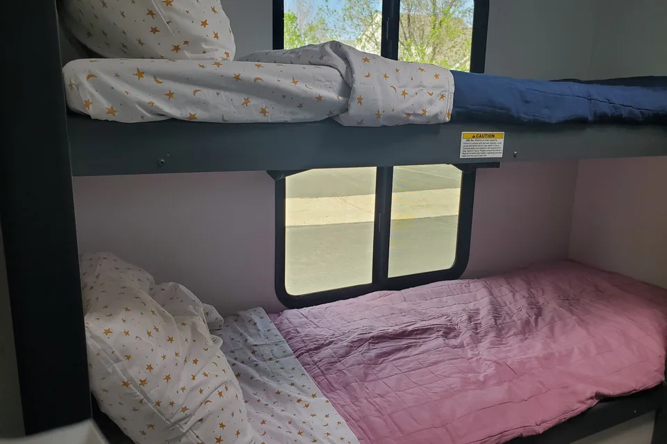 Gibbons Bullet 287QBS Travel Trailer