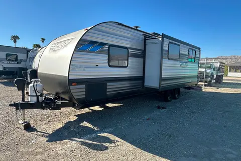 T-267 35' fully stocked Bunk house, great unit with the kids! turnkey package available