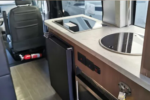 Emma 's 2021 Ford Transit 21ft  Campervan