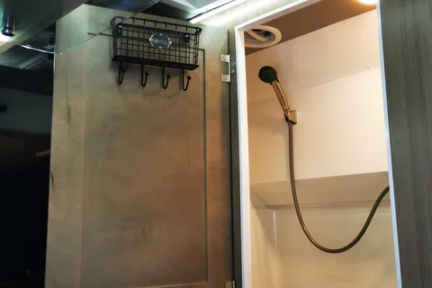 Emma 's 2021 Ford Transit 21ft  Campervan