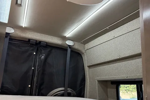 Emma 's 2021 Ford Transit 21ft  Campervan